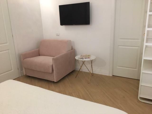 Affreschi A San Pietro Bed & Breakfast โรม ภายนอก รูปภาพ